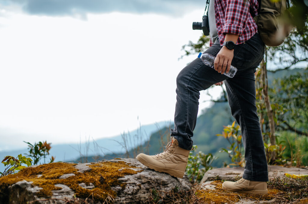Cuci Sepatu Gunung